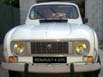 Renault 4 GTL blanche, vue de face